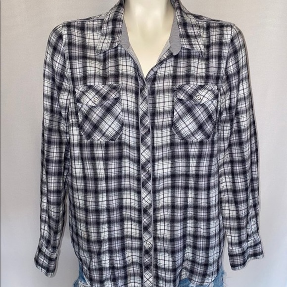 PITTSBURGH STEELERS GRAPHIC BACK BUTTON DOWN SHIRT - Picture 4 of 5